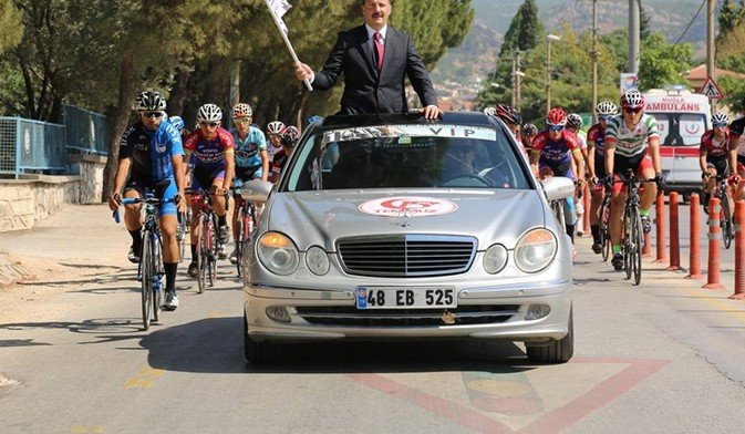 Pedallar 15 Temmuz için Dönecek
