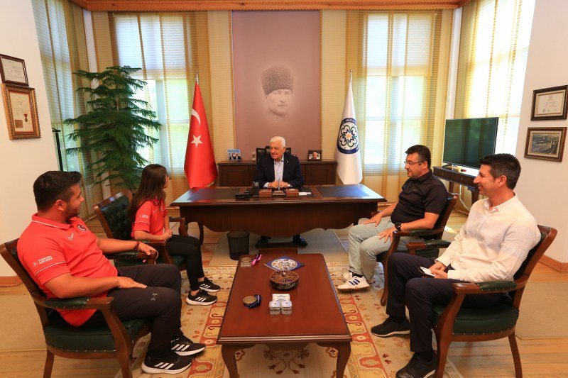 Okçular BŞB Başkanını ziyaret etti