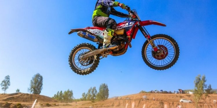 Fethiye’de Düzenlenen Enduro Şampiyonası Nefesleri Kesti