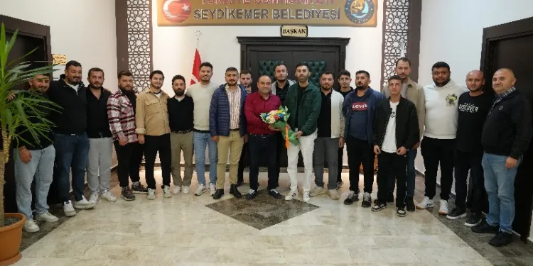 “Agrasifler”  Başkan Akdenizli’yi Ziyaret Etti