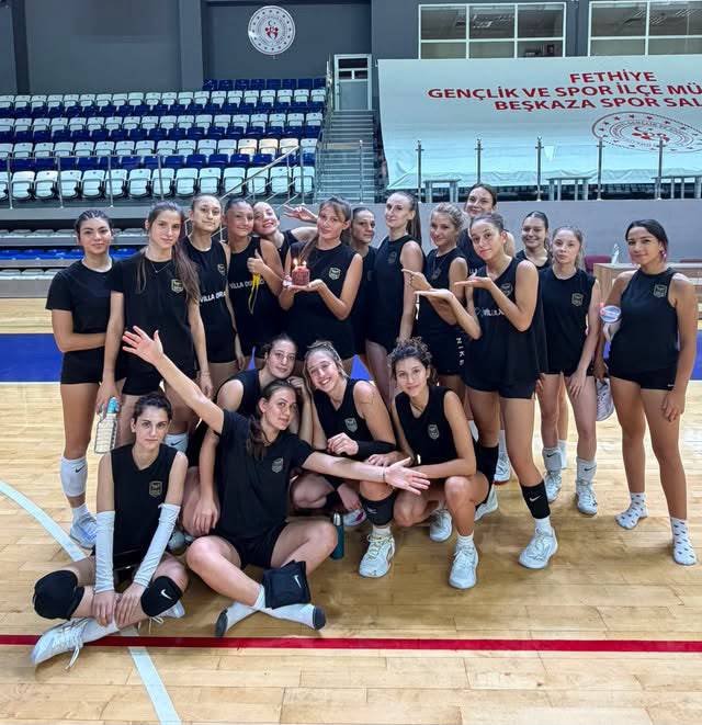 Fethiye’nin Genç Sultanları Yeni Sezondan Umutlu: Hedef Keyifli Voleybol ve Yüksek Mücadele!